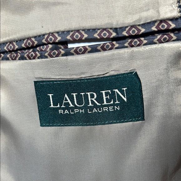 Ralph Lauren Brown Sport Coat with Classic Tailored Look - Picture 2 of 5